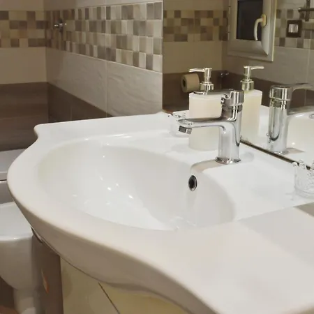 Addu Donn'anna Apartment Naples